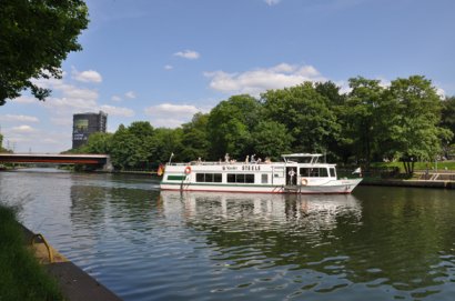 Kulinarische Fünf-Schleusen-Fahrt zum Rhein-Herne-Kanal mit der Weißen Flotte Baldeney